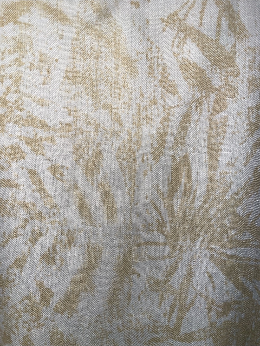 Silk Vintage Short-Sleeve Button-Up Shirt in Beige & White Palm Pattern. Size M - Picture 5 of 12